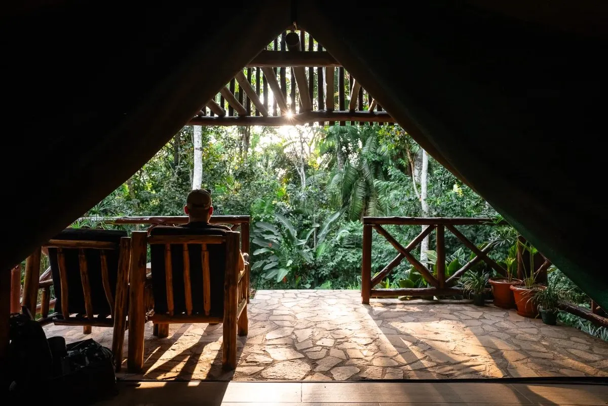 Safarizelt im Kibale Forest Camp am Regenwald