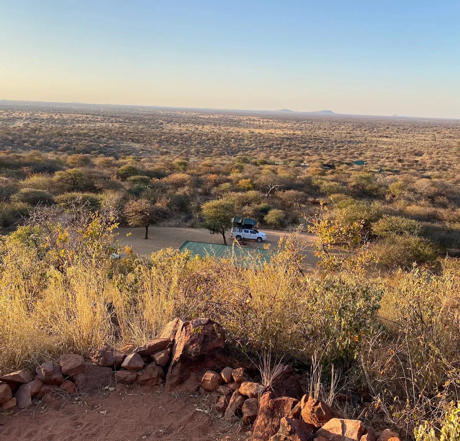 Weite Ebene im Okonjima Nature Reserve bei Otjiwarongo